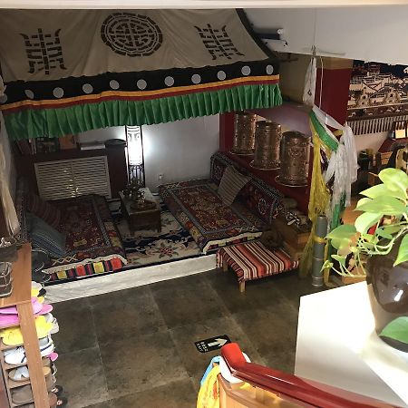 Xining Yushu Zangjia Hostel エクステリア 写真