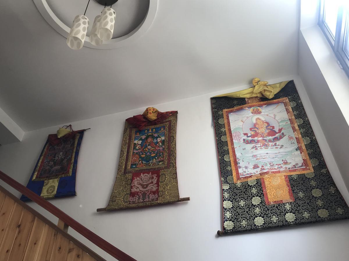 Xining Yushu Zangjia Hostel エクステリア 写真